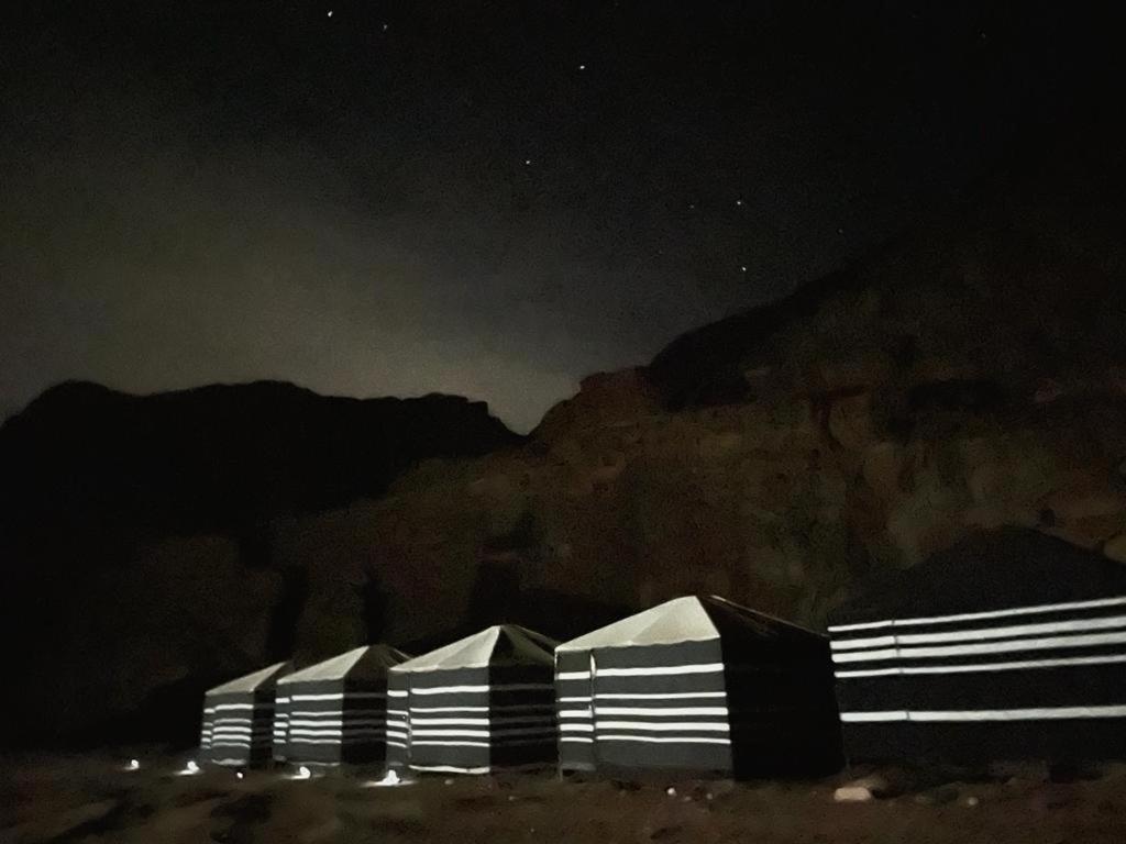 Moon City Camp Wadi Rum Exteriér fotografie